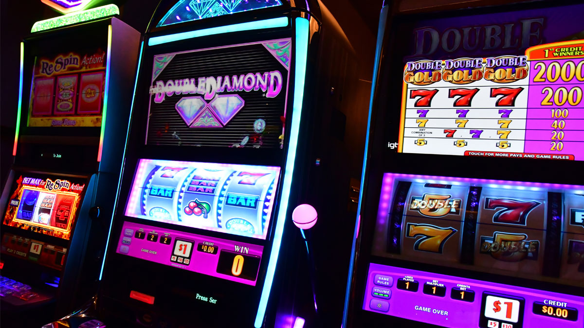 Traditional Slots VS Slots Online – What is Your Style?