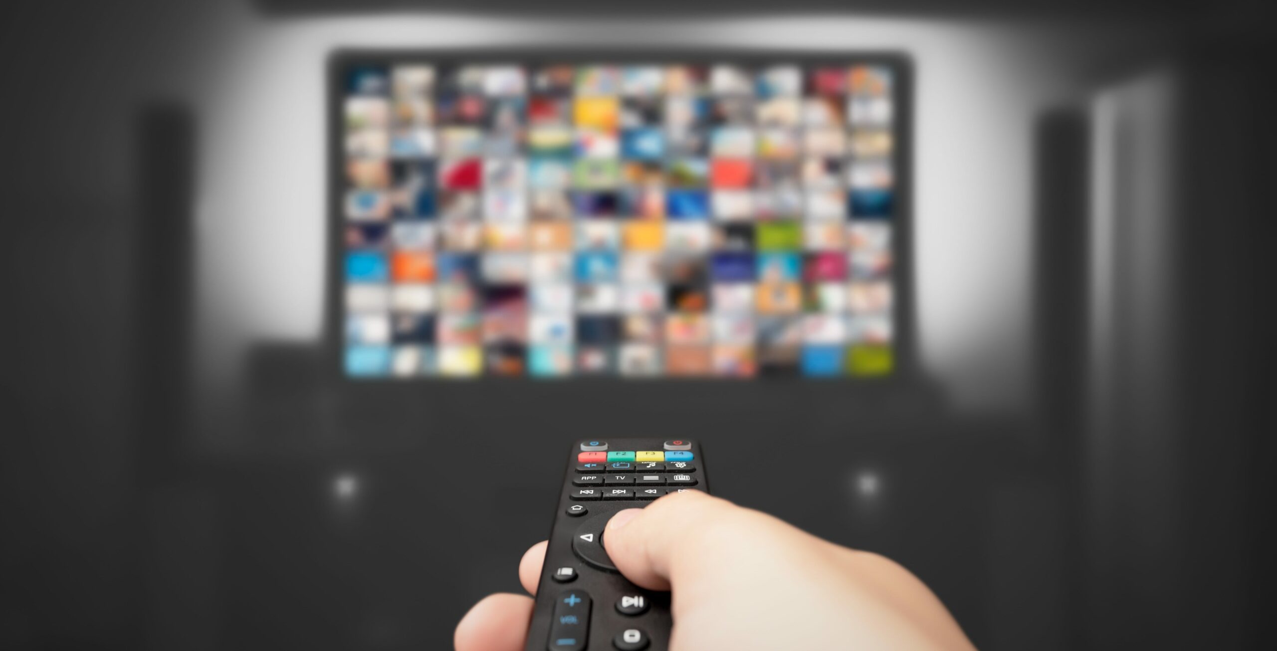 IPTV Excellence: Elevate Your TV Watching Experience
